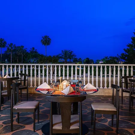 Arycanda Kirman Premium מלון